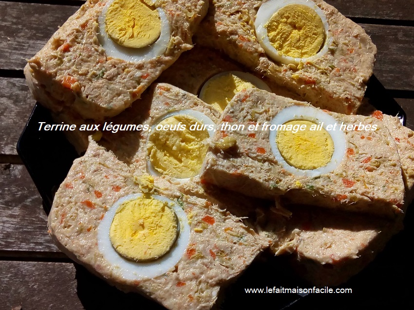 Recette Terrine aux petits légumes, fromage ail/herbes, thon et œufs