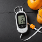 découvrez les bienfaits et les risques du jus d'orange pour la santé : allié vitaminé ou source cachée de sucre ? informez-vous pour mieux choisir.