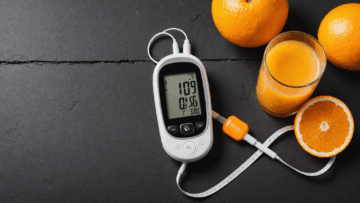 découvrez les bienfaits et les risques du jus d'orange pour la santé : allié vitaminé ou source cachée de sucre ? informez-vous pour mieux choisir.